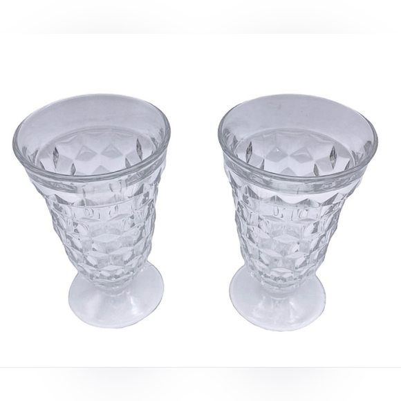 Pair of vintage Fostoria American Whitehall pattern footed glasses - Picture 2 of 3